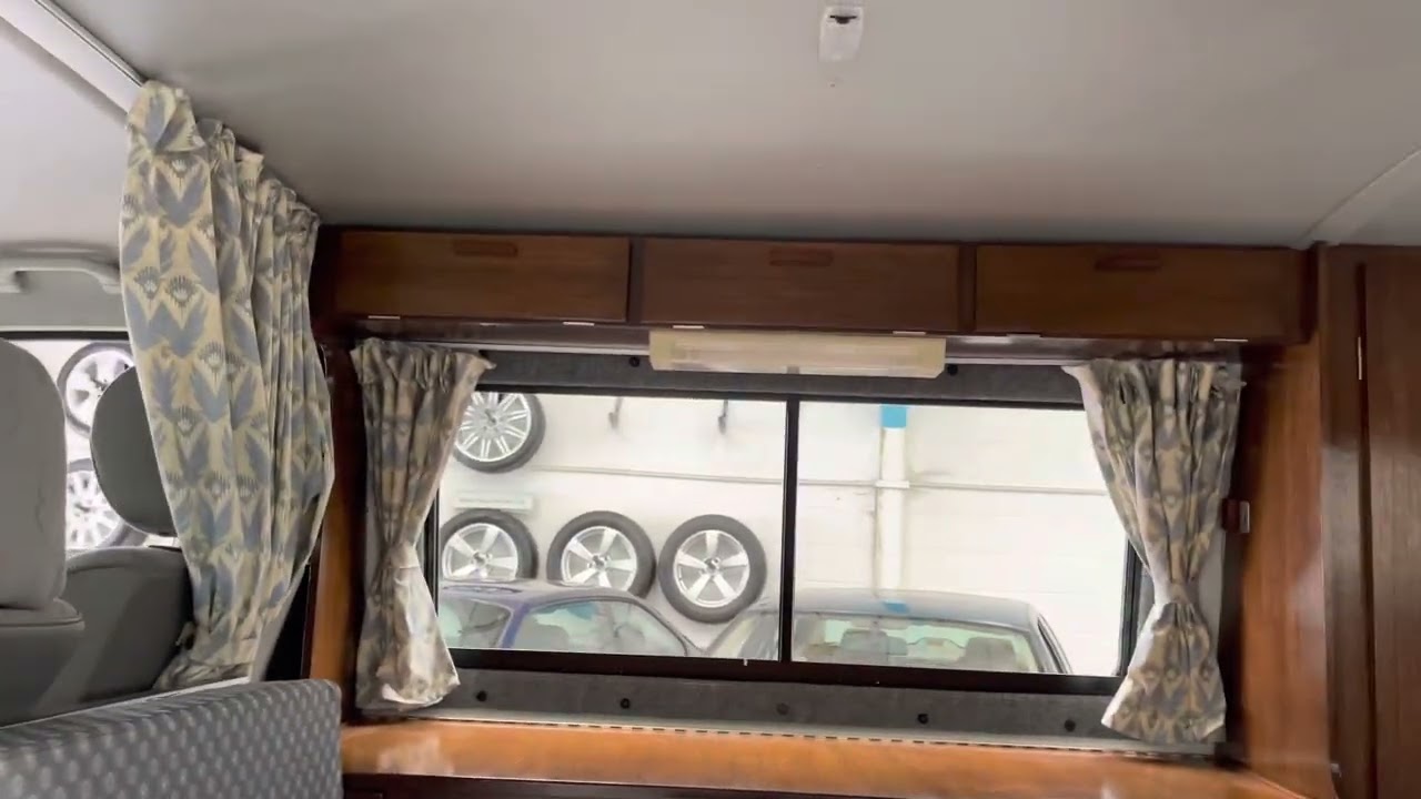 Volkswagen Transporter VW T4 LWB 1000 Campervan