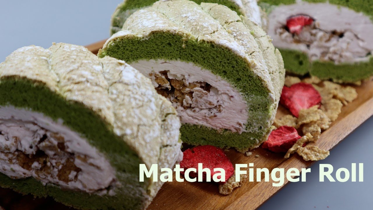 Matcha Lady Finger Roll |Tiramisu Finger Roll  抹茶手指饼干蛋糕卷 |抹茶海绵蛋糕卷 | |草莓奶油脆皮夹心）