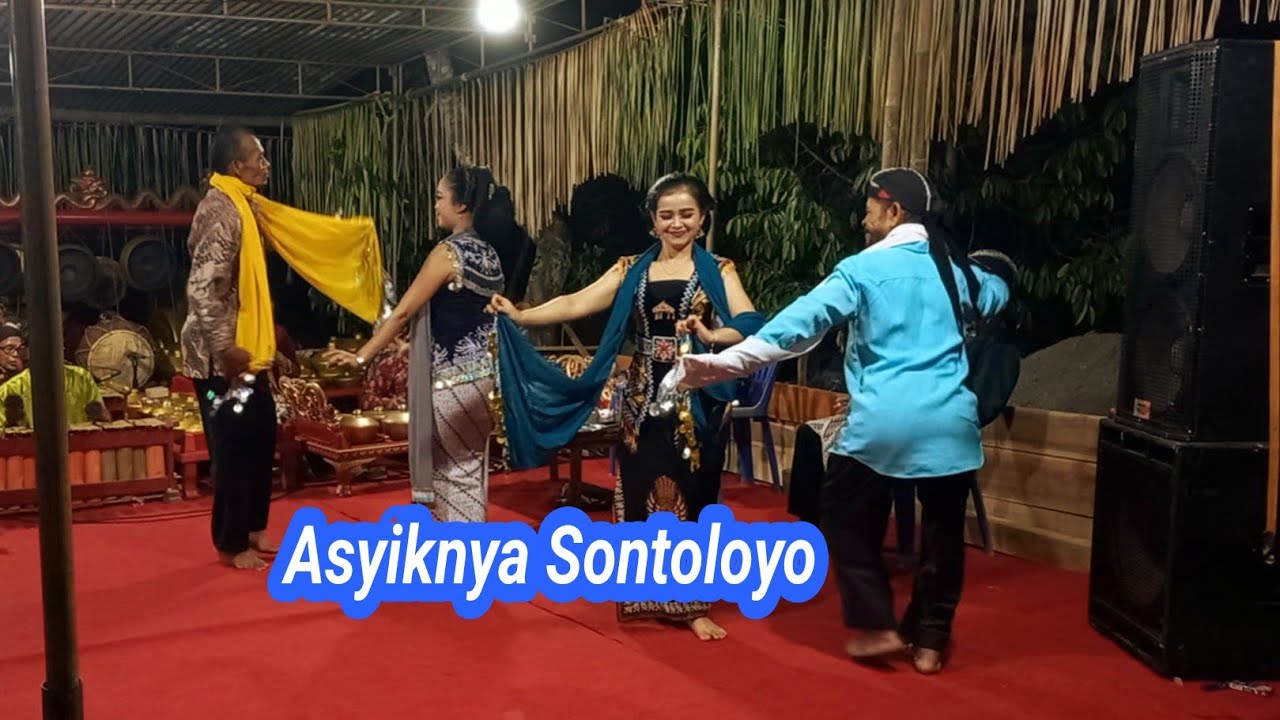 Tayub bareng mbak Leni dan bu Dian  Gumawang Penerusan Wadaslintang @WiyonoKarso