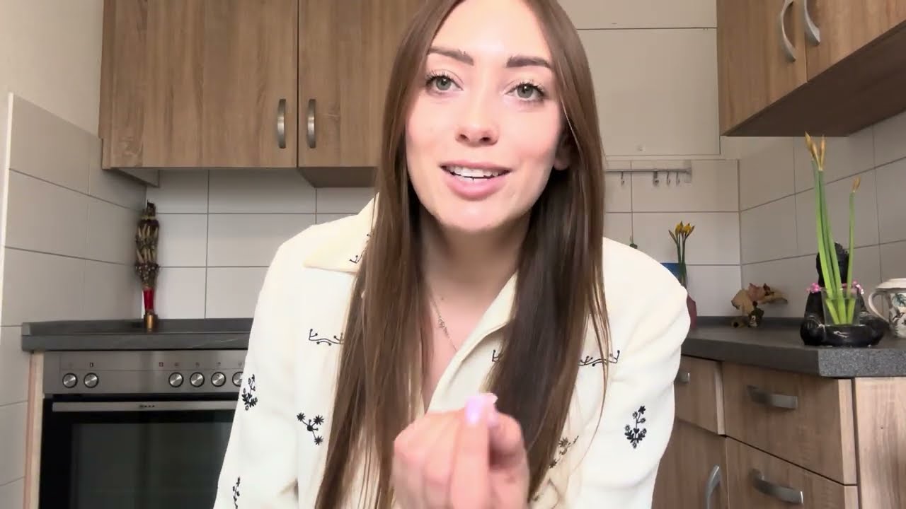 ПОЧЕМУ ГЕРМАНИИ ВЫГОДНО ПРИНИМАТЬ БЕЖЕНЦЕВ ИЗ УКРАИНЫ ? КАКОЙ ПЛАН У НЕМЦЕВ !