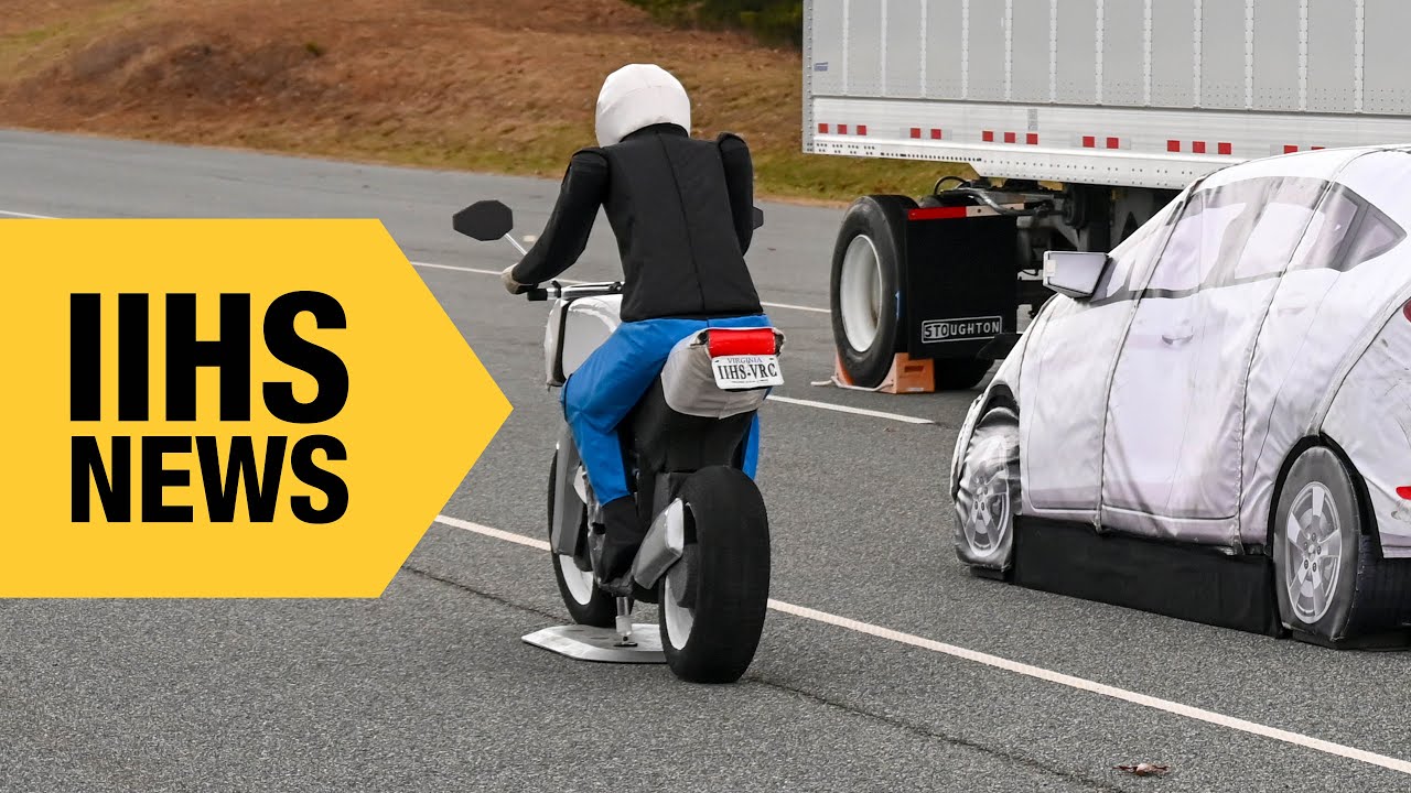 Small SUV crash avoidance systems struggle in new test - IIHS News