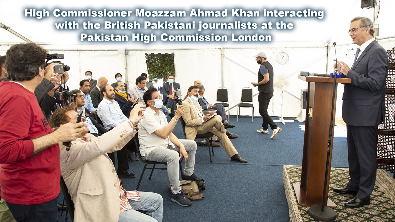 High Commissioner Moazzam Ahmad Khan interacting with the British Pakistani journalists