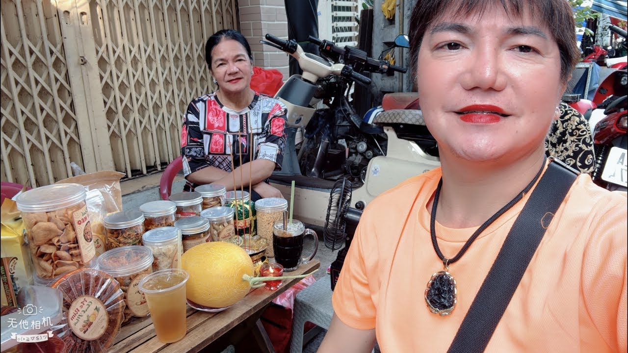 LGBT tiểu Yến tử .Hôm nay mùng 9 Tết nhóm em khai trương nhé
