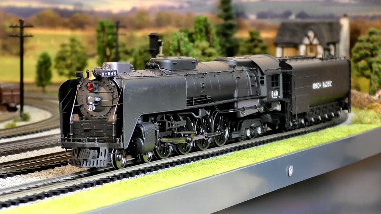 Red Box Rivarossi R5473 HO Gauge - Union Pacific 4-8-4 Steam Locomotive