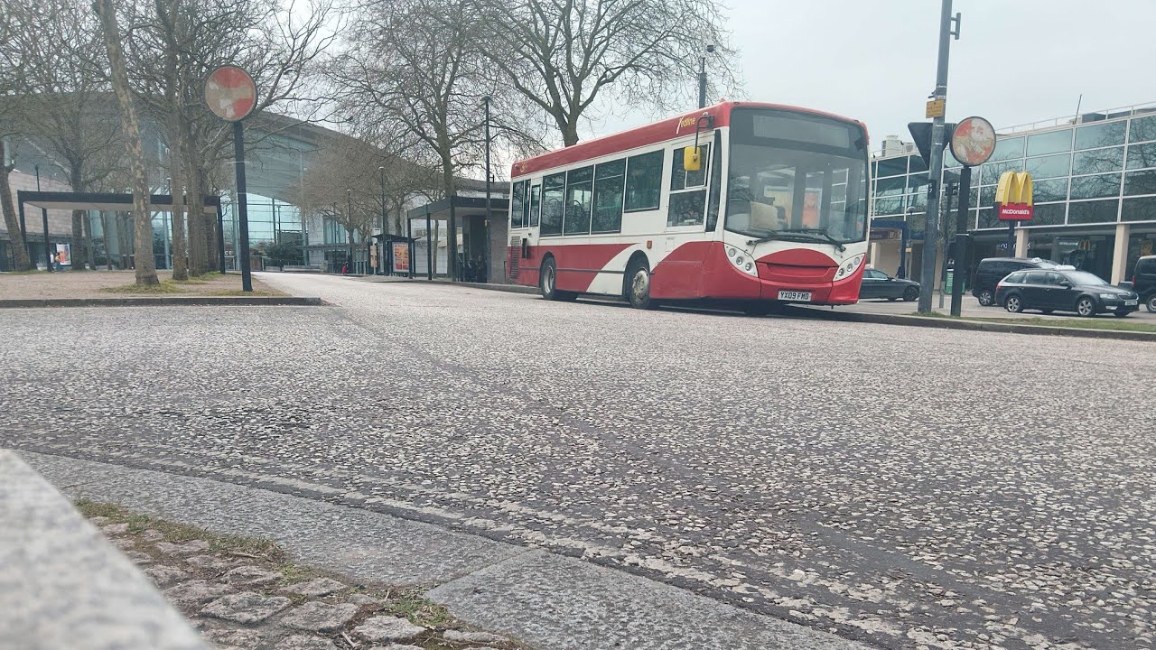 FLOORED!! | YX09 FMD Red Rose Travel ADL Enviro 200 Dart | Route 10: Aylesbury