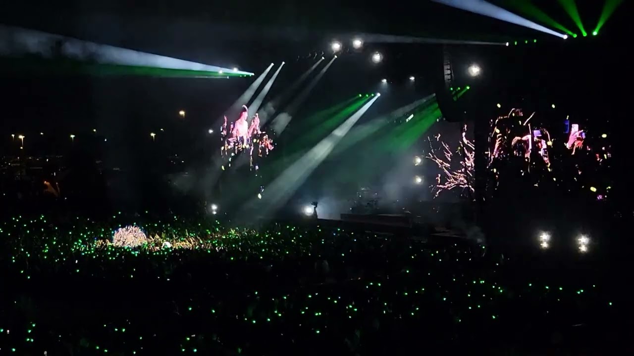 Trees - Twenty-One Pilots at Hershey Park Stadium, PA - 9-27-25