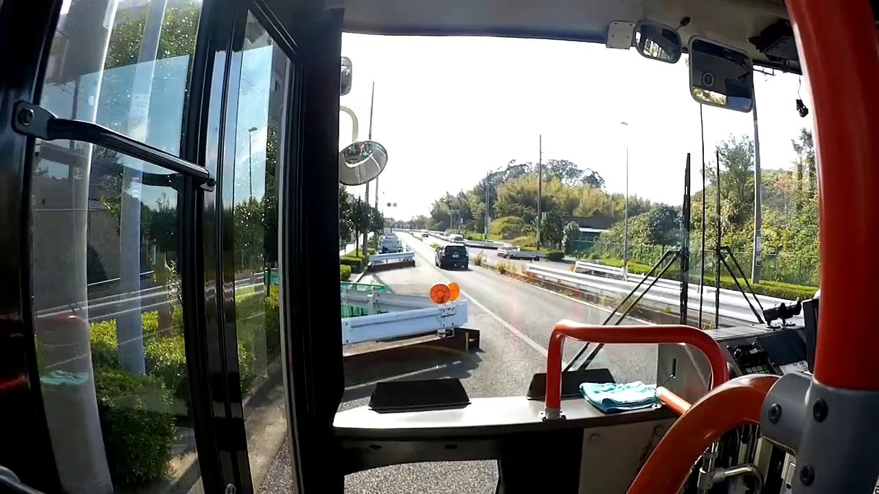 江ノ電バス　[乗り継ぎ]江横35－1　戸塚駅東口⇒明治学院大学南門⇒乗換⇒本郷台駅