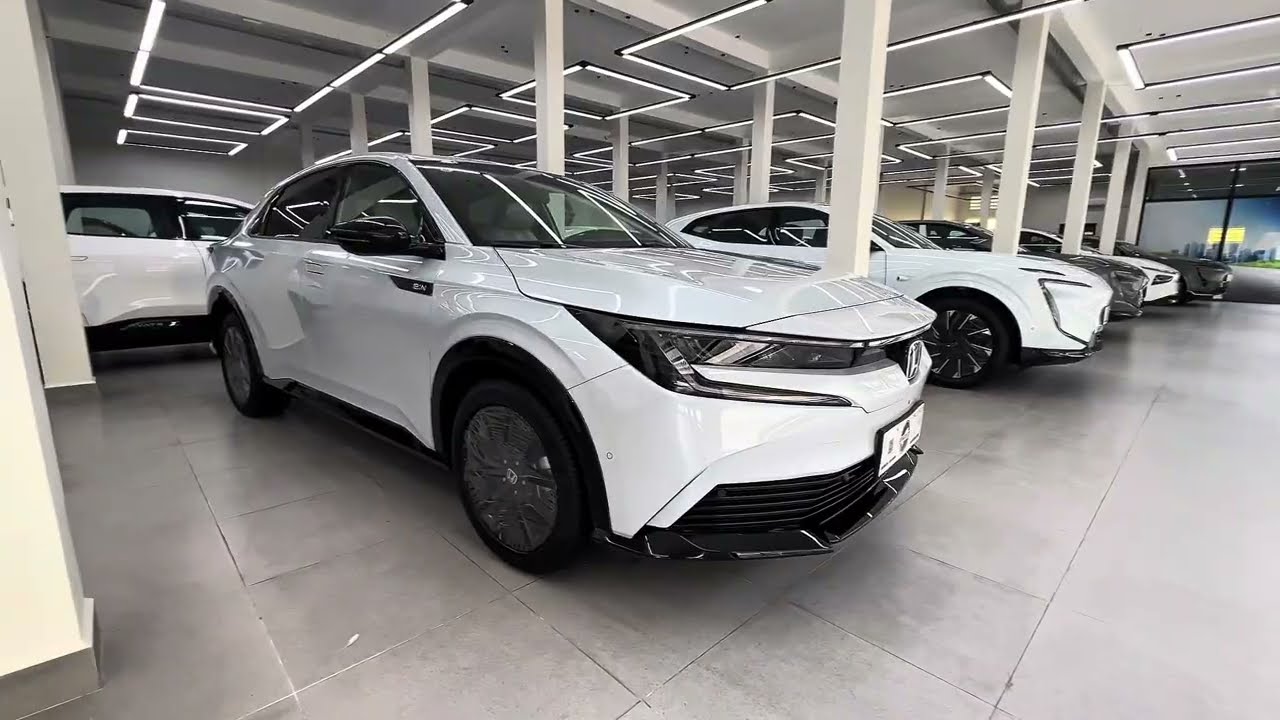 The New 2025 Honda e:NP2 Full Top ++
