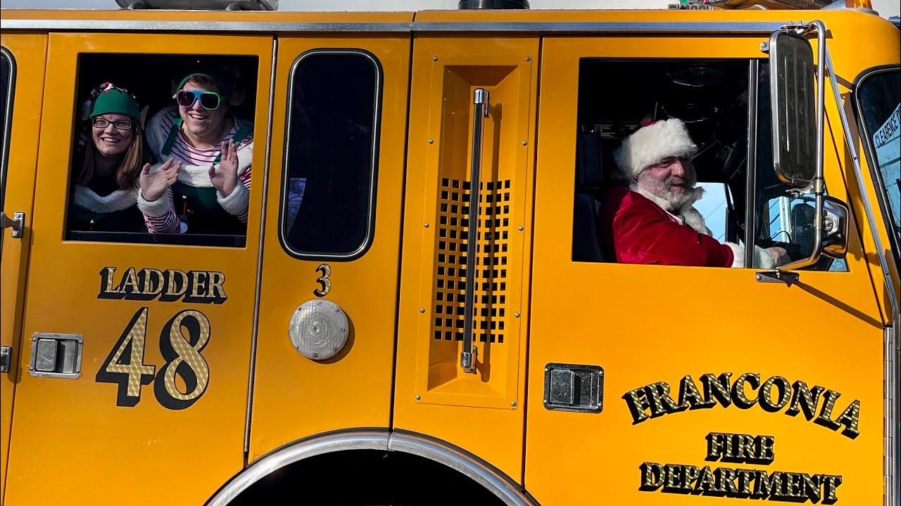 Veterans2Veterans Group Thrift Santa & Elves Visit 2023
