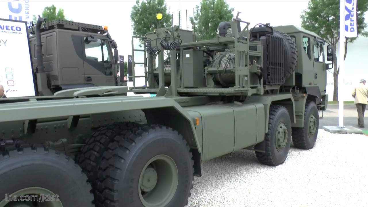 Eurosatory 2016: the debut of the new Iveco Defence Vehicles M1250.70T WM8x8 Heavy Equipment Transpo