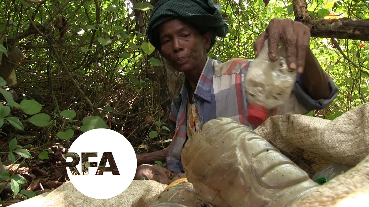Myanmar&rsquo;s Bottle Collectors at Work | Radio Free Asia (RFA)