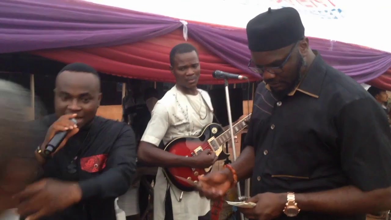 OMG  Ulaga Commanders'Band latest live performance in Enugu State Nigeria