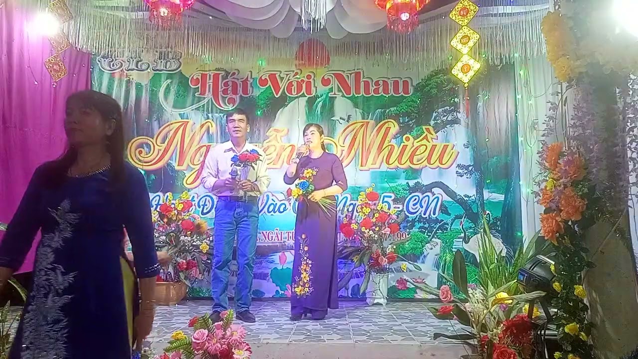 CK.... yêu nhau cái thuở ban đầu.....thanh hải và Thu Thủy..... song ca 