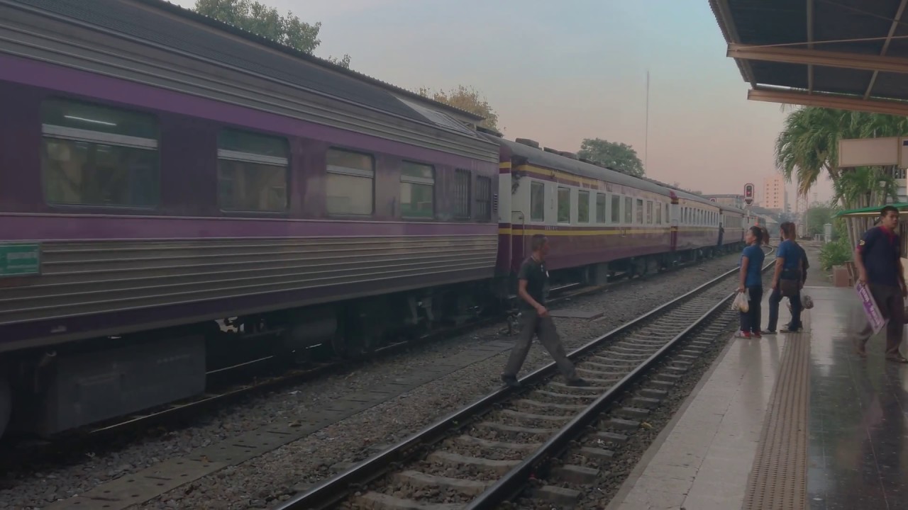 slow TV ☆バンコク中央駅 フワランポーン駅 なんと入線走行中の列車のサボを取り替えていく。Hua Lamphong Station สถานีรถไฟหัวลําโพง /xpria xz2