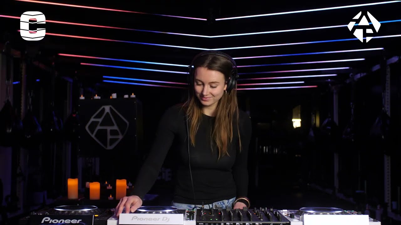 DE AFTER: SOPHIE BRUIN X CONCEPT [SET 092]