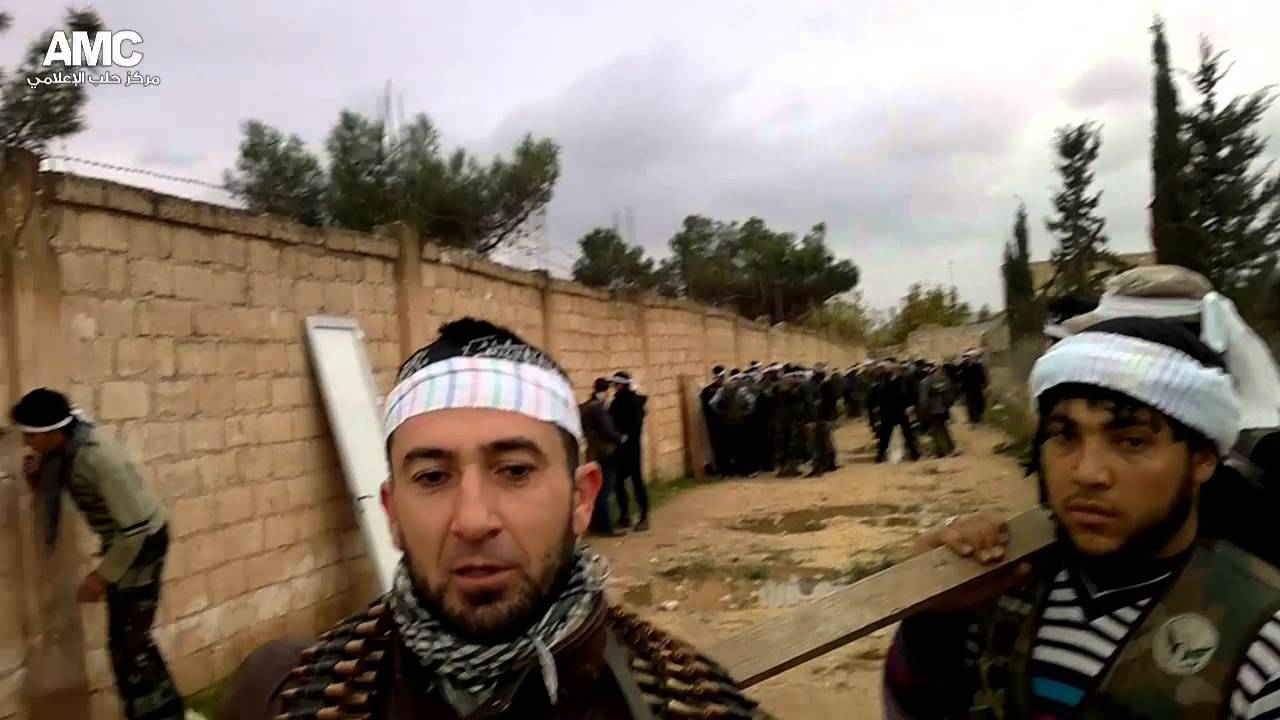 الثوار يوجهون رسائل قبل اقتحام مدرسة المشاة