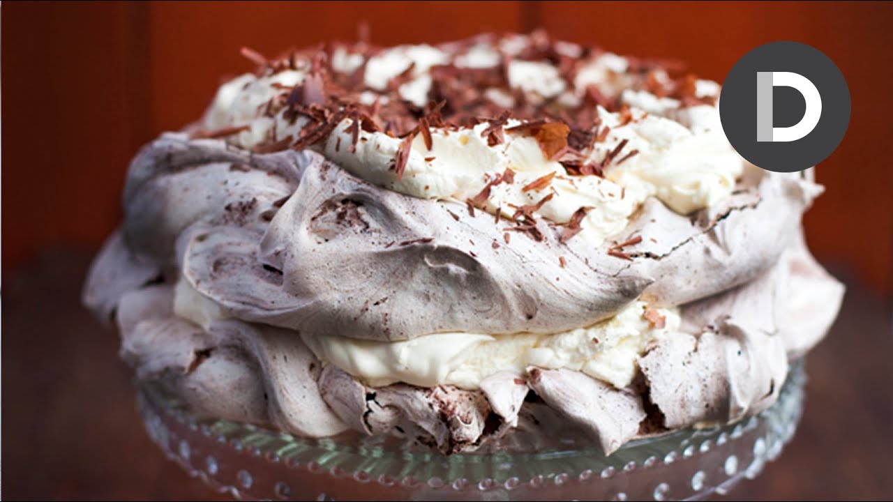 Boozy Chocolate Pavlova Christmas Cake