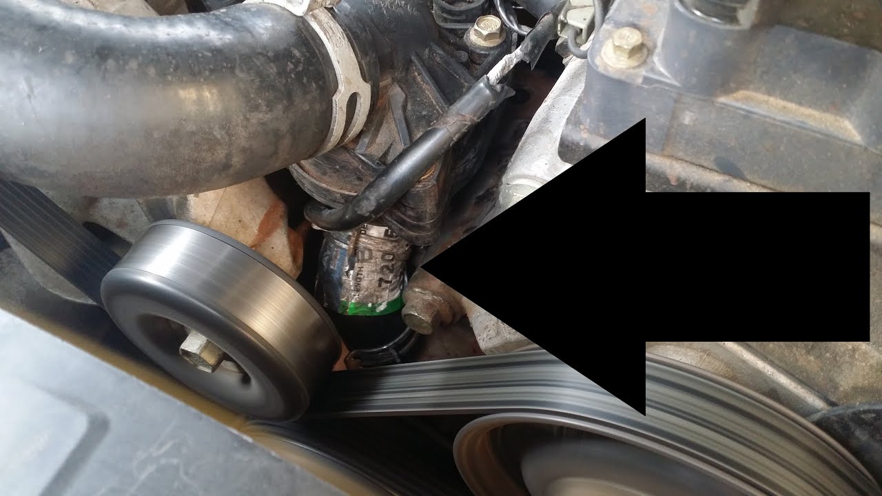 Manguera de paso del termostato a la bomba de agua Ford Explorer 4.0 2003 (Bypass Hose)
