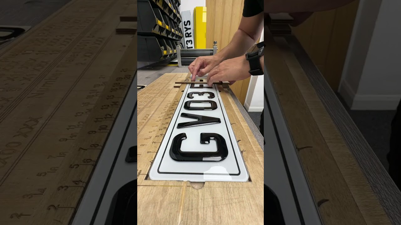 Shortened 3D Gel number plate with a border 🤤 See how it's made! #utopiaplates #asmr #numberplates