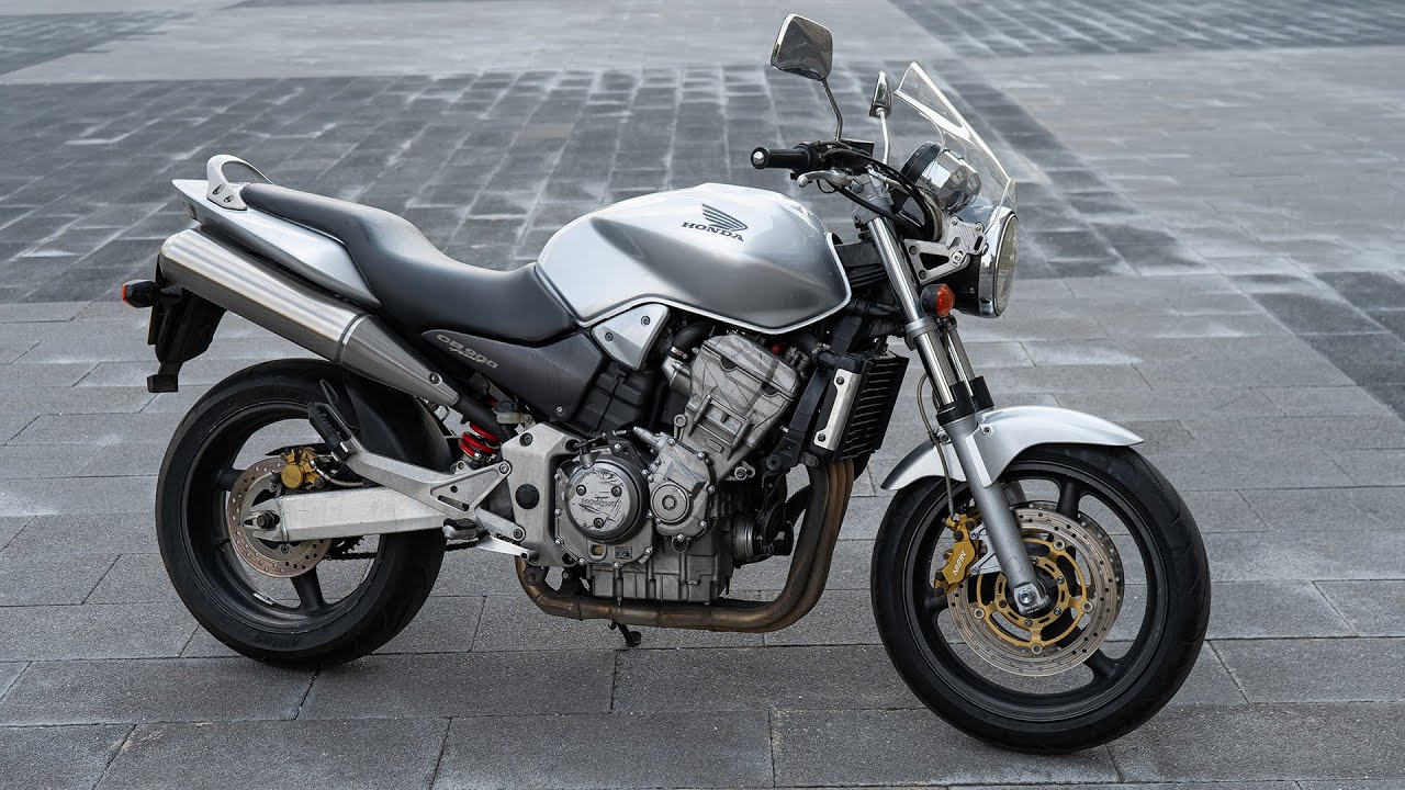 Honda CB900F Hornet (2002) - Неубиваемый мотоцикл. Самый подробный обзор и тест-драйв.