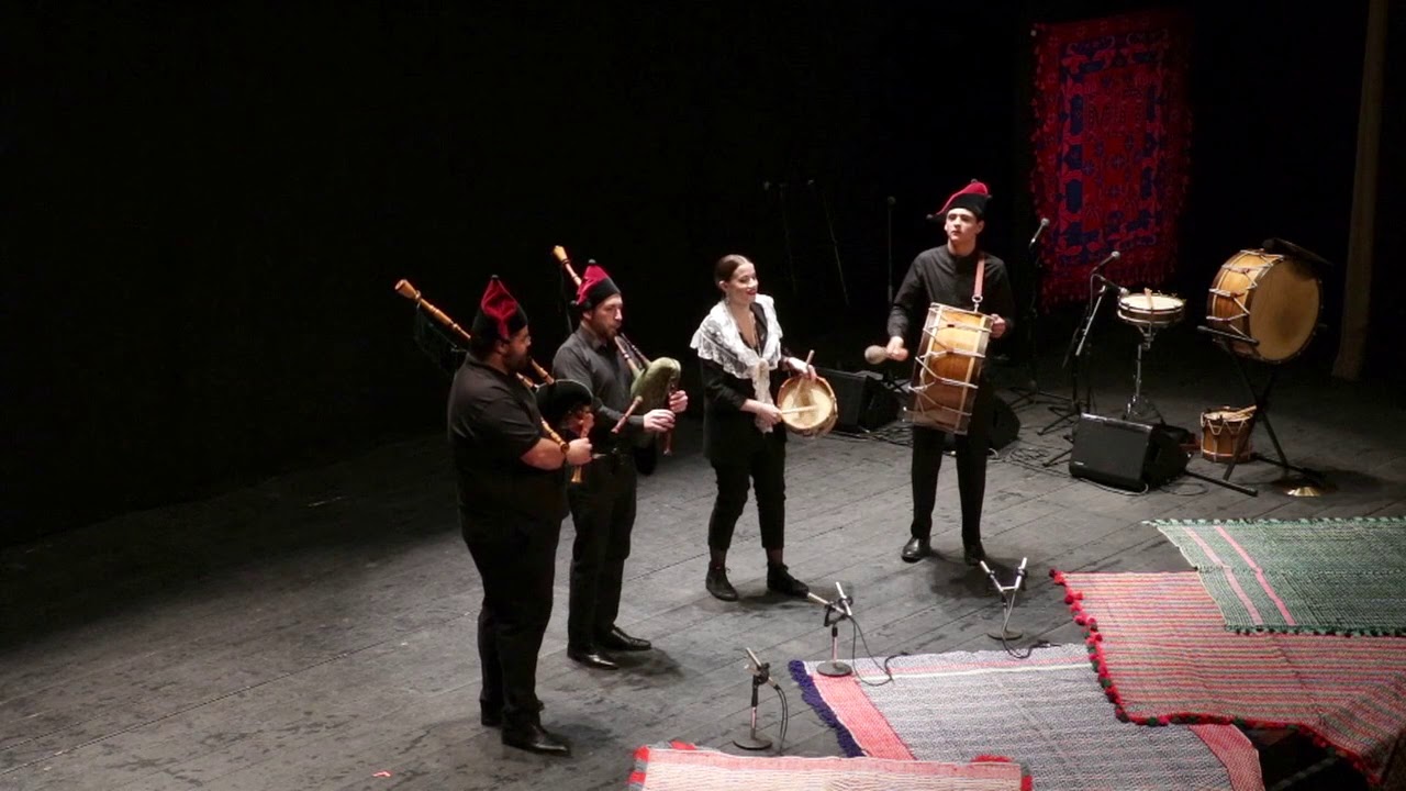 MUIÑEIRA DE ALBITE (CURTIS) GALA 40 ANOS MÚSICA TRADICIONAL XACARANDAINA