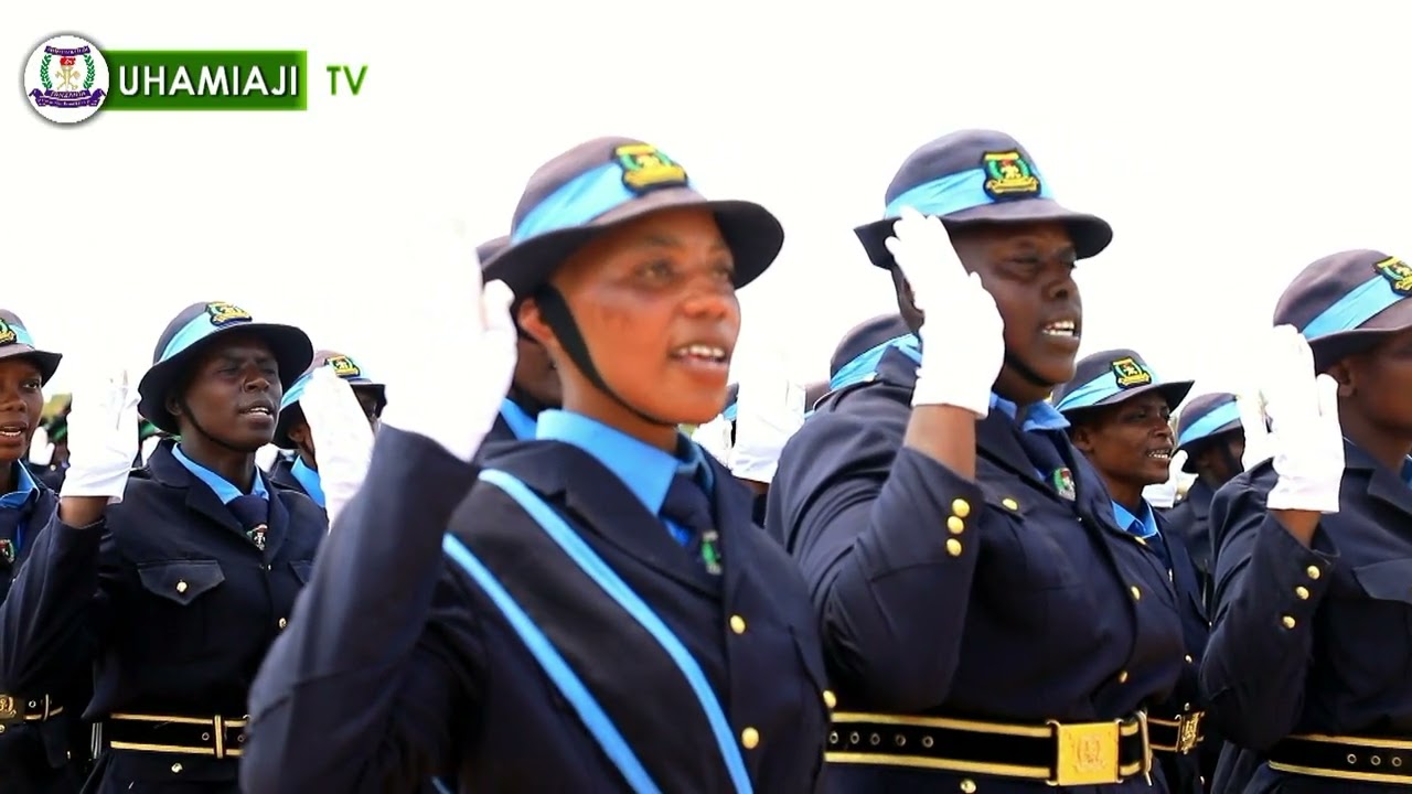 #CGI DKT. ANNA MAKAKALA AKISHUHUDIA KIAPO CHA UTII KWA ASKARI WAPYA WA UHAMIAJI KOZI 04 /2025 KUBAGA