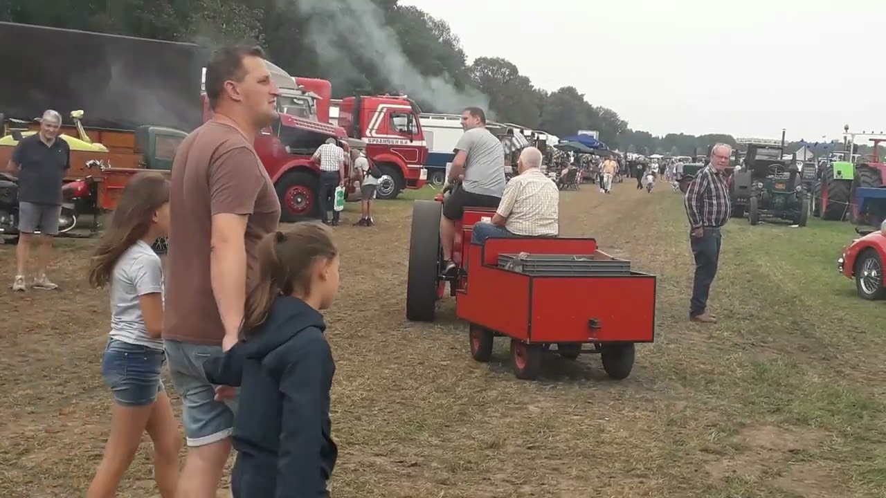 33ste Oldtimer Festival weelde ravels  belgie 2023. van de Historische Machineclub Kempen.