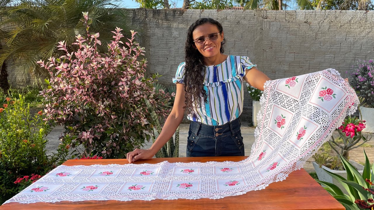 CAMINHO DE MESA EM PONTO CRUZ E CROCHÊ | TRABALHO ARTESANAL