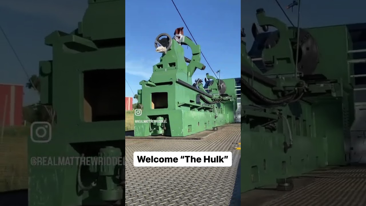 It weighs 11 tonnes 😬 #lathemachine #machinist #machineshoplife #monster #lathe #thehulk #smash