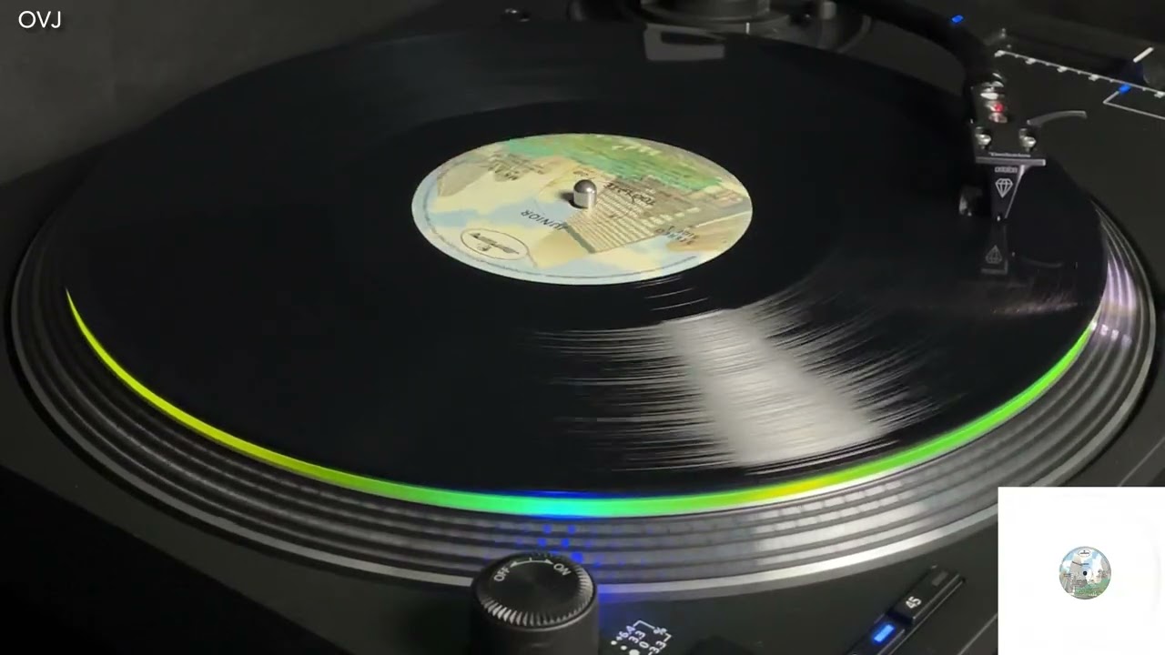 Junior – Too Late (12