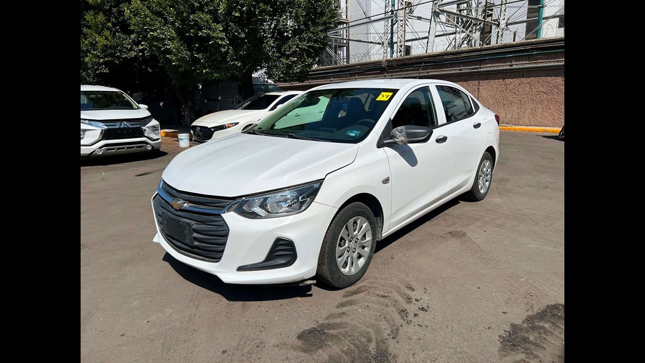 Lote 34. CHEVROLET, Modelo ONIX 2021, Serie 3G1MA5E22ML111852, No. De motor HECHO EN MEXICO