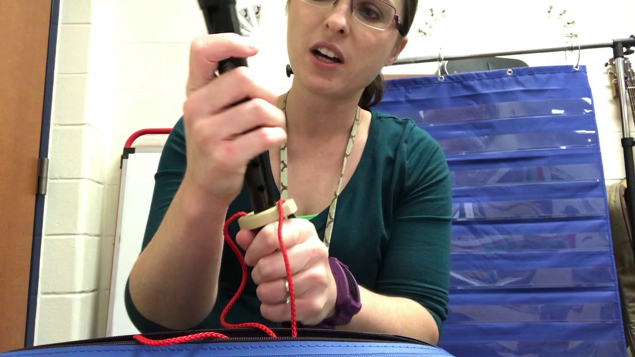 Soprano Recorder 1 minute video - Assembly & Disassembly
