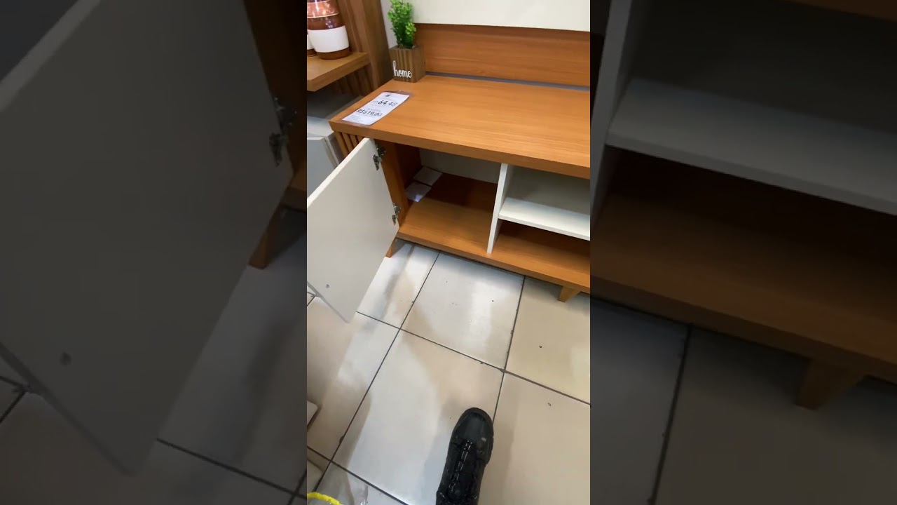 Deixe sua sala mais moderna com o Rack com Painel Legacy! Perfeito para TV de até 65 polegadas!