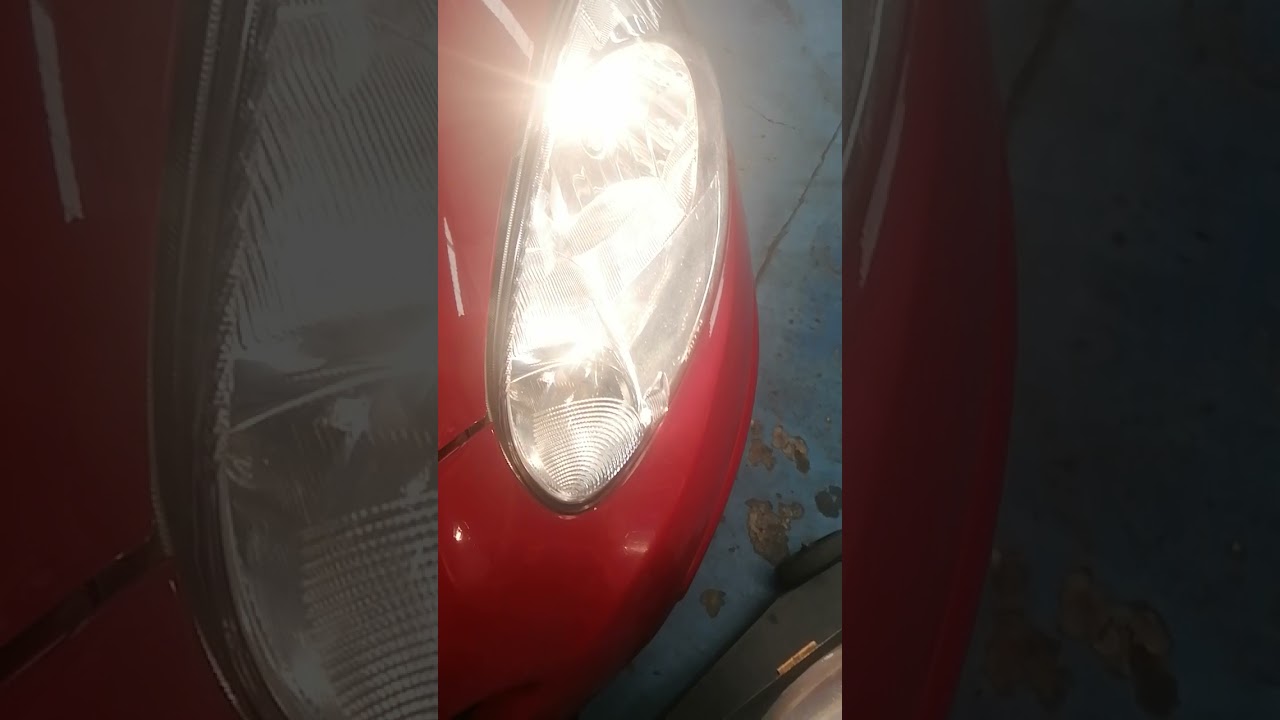 revisión de luces utilizando el luxometro
