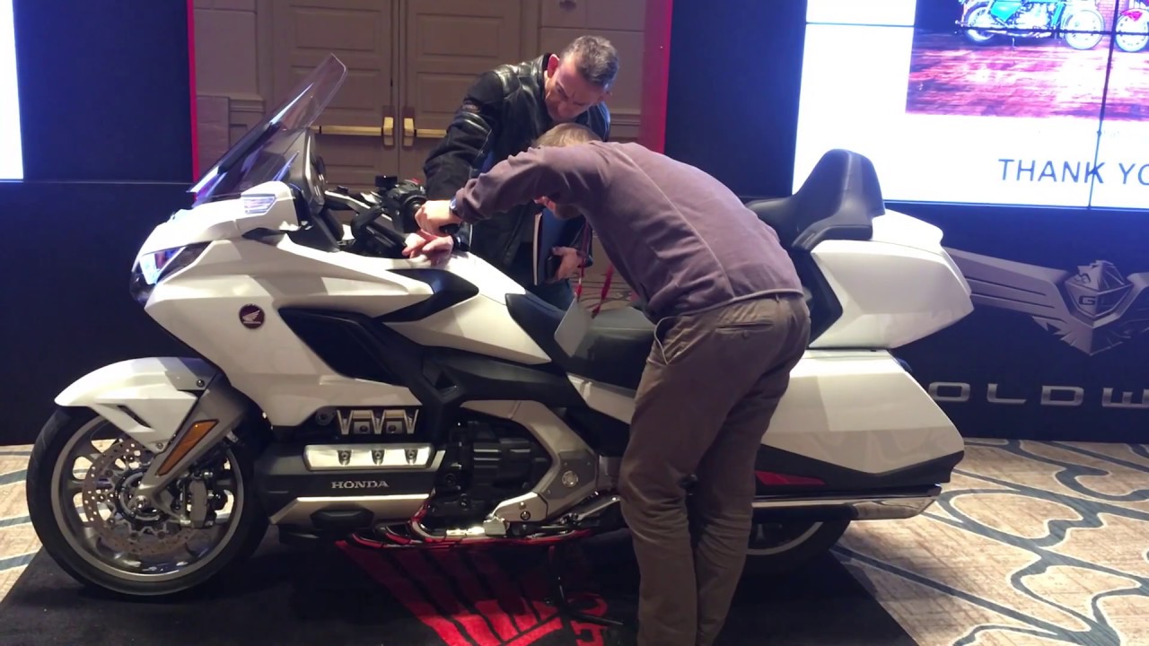 Honda GL 1800 Goldwing 2018 - omówienie rozwiązań i wyposażenia