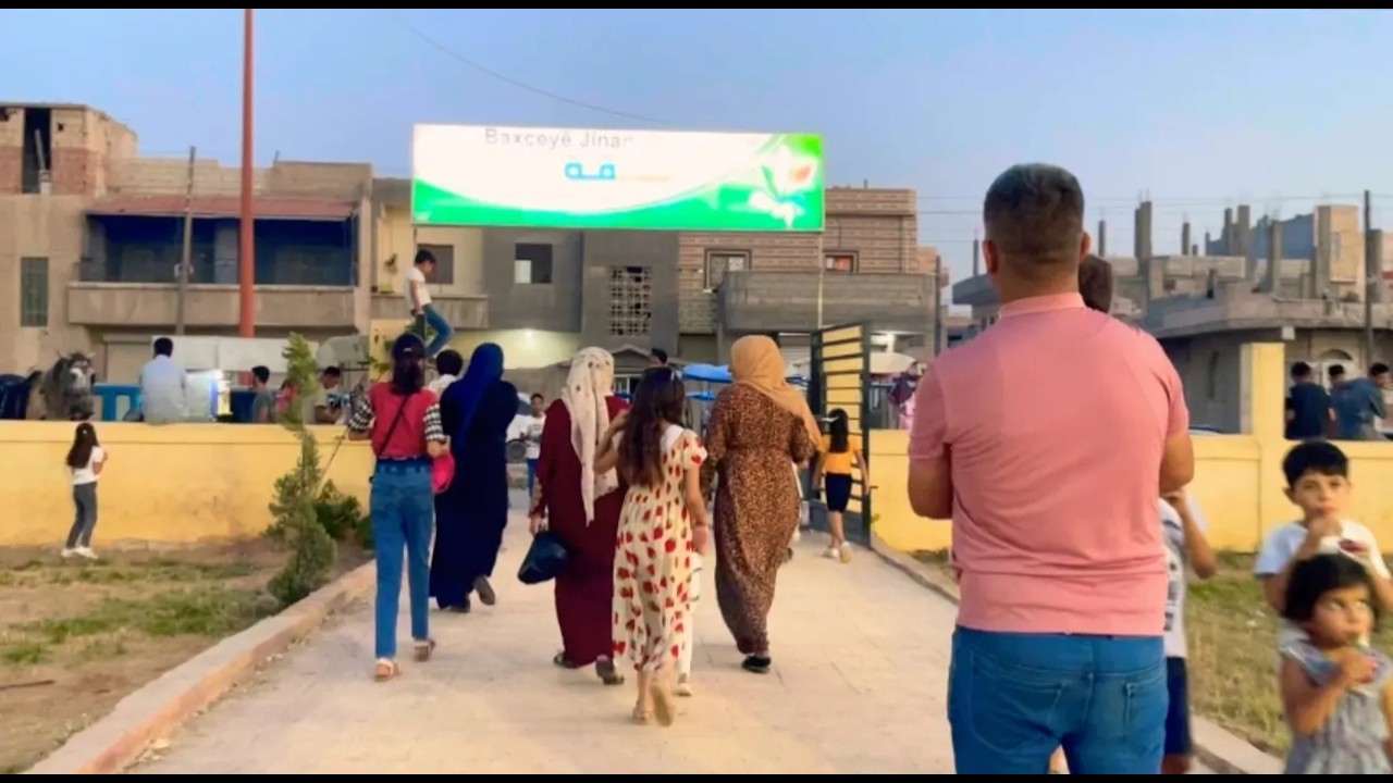 بيت محمد واحلى صفرة اكل من ايدين ام مصطفى وجولة بيبيوت الحارة🏠