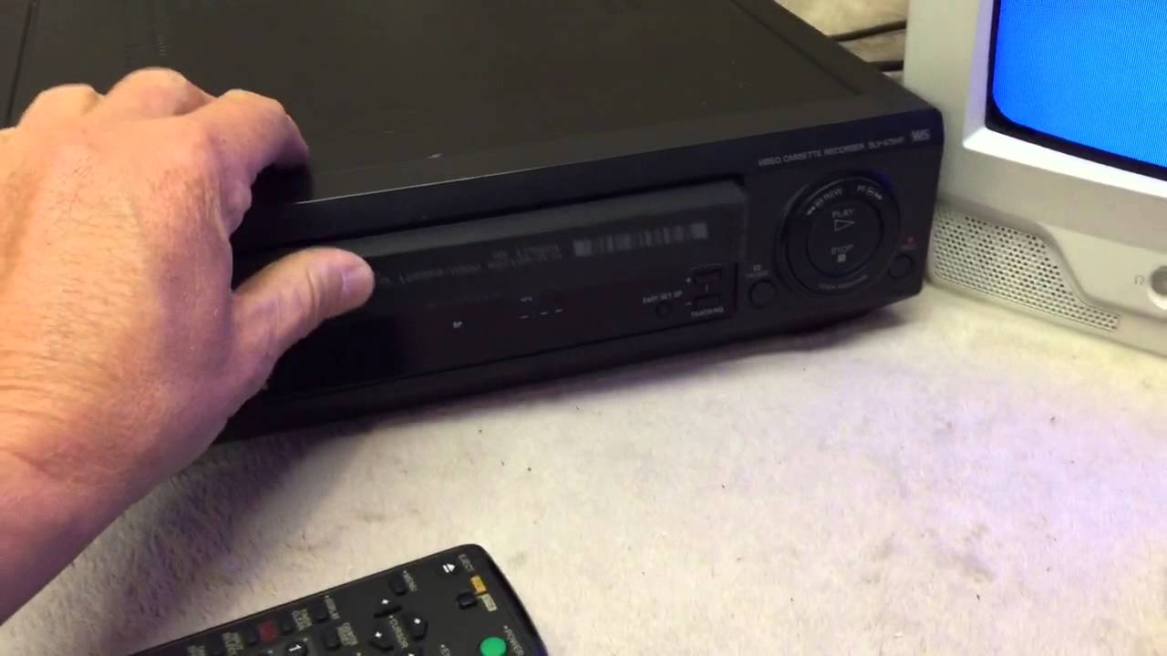 Телевизор JVC 13" C13311, видеомагнитофон Sony SLV 675HF
