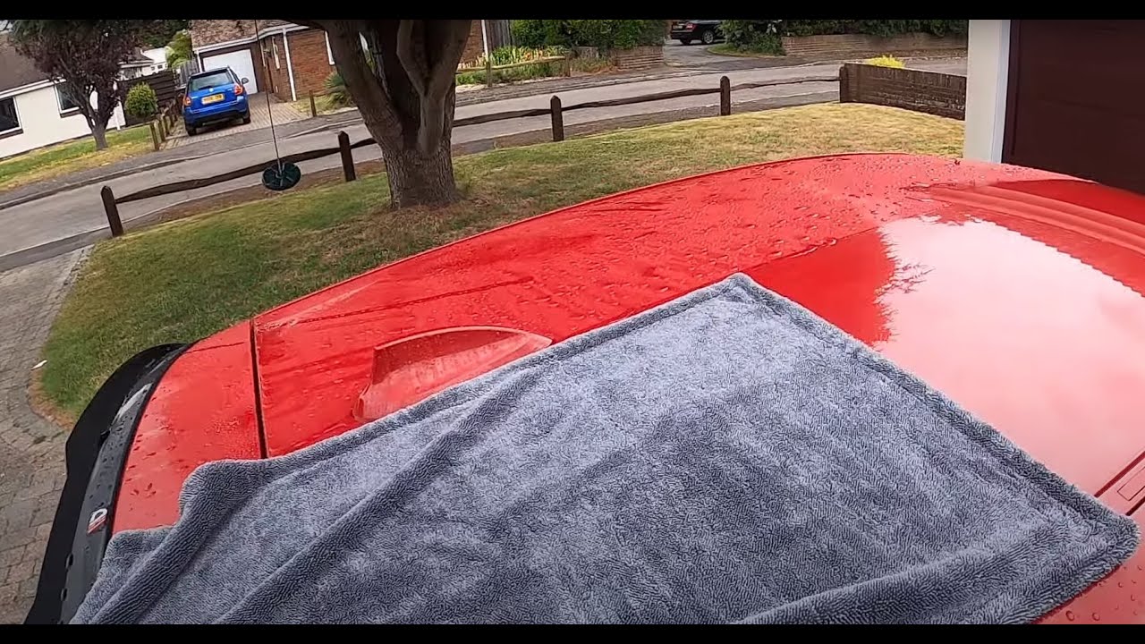 Towel Drying Your Car Made Safe and Easy with a Drying Aid