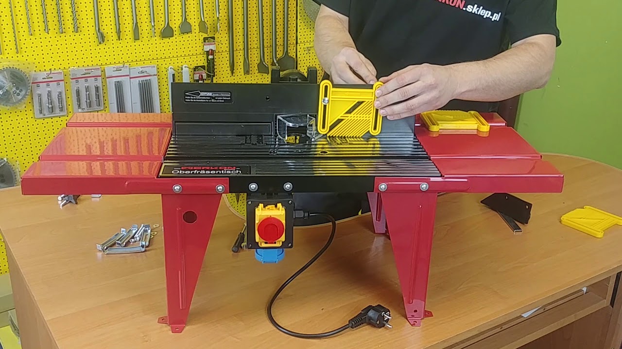 Assembly of the table for the Arebos upper spindle moulder