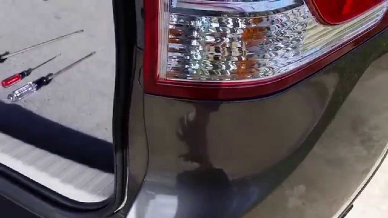Replace rear bumper cover 2013 Honda CRV   DIY