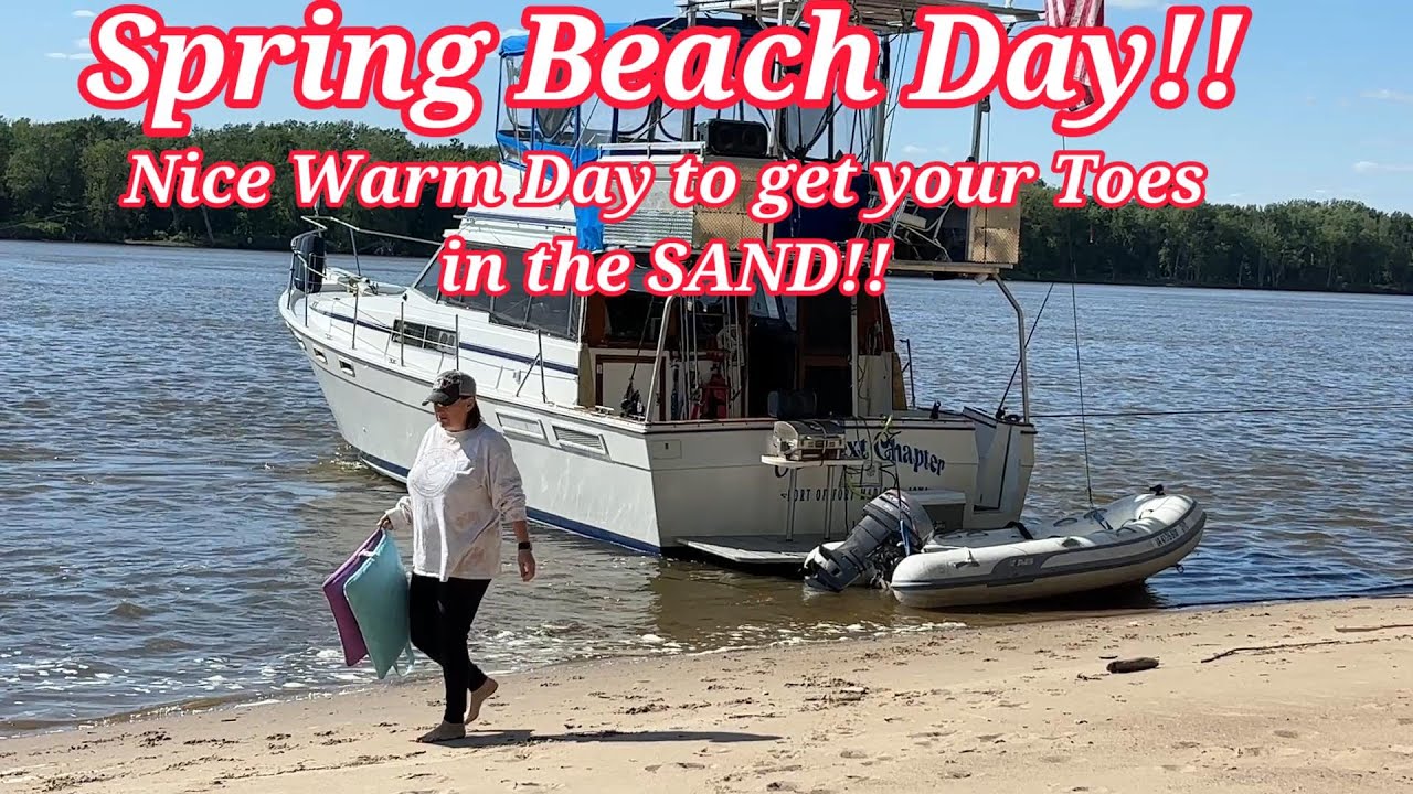 Early Spring on the Mississippi River 🌊 | May Campfires, Warm Sand & the Start of Boating Season