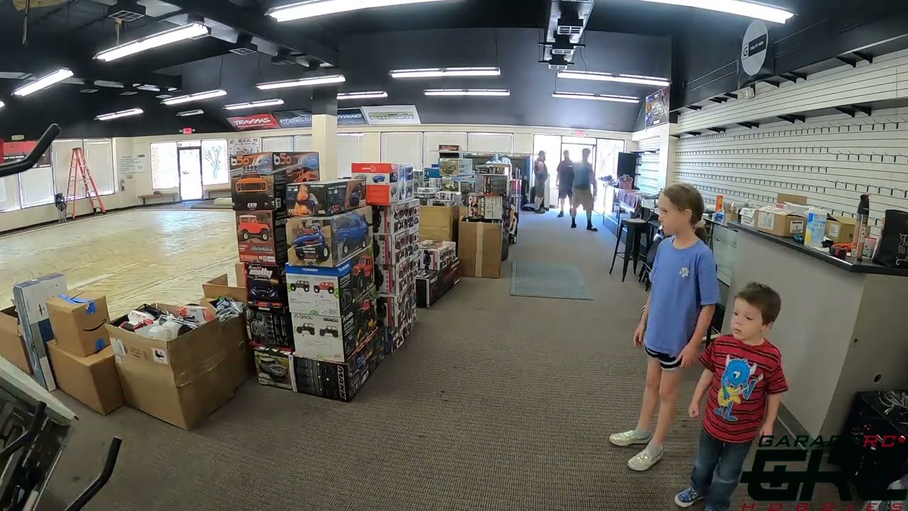 Garage RC Hobbies, moving day!!!