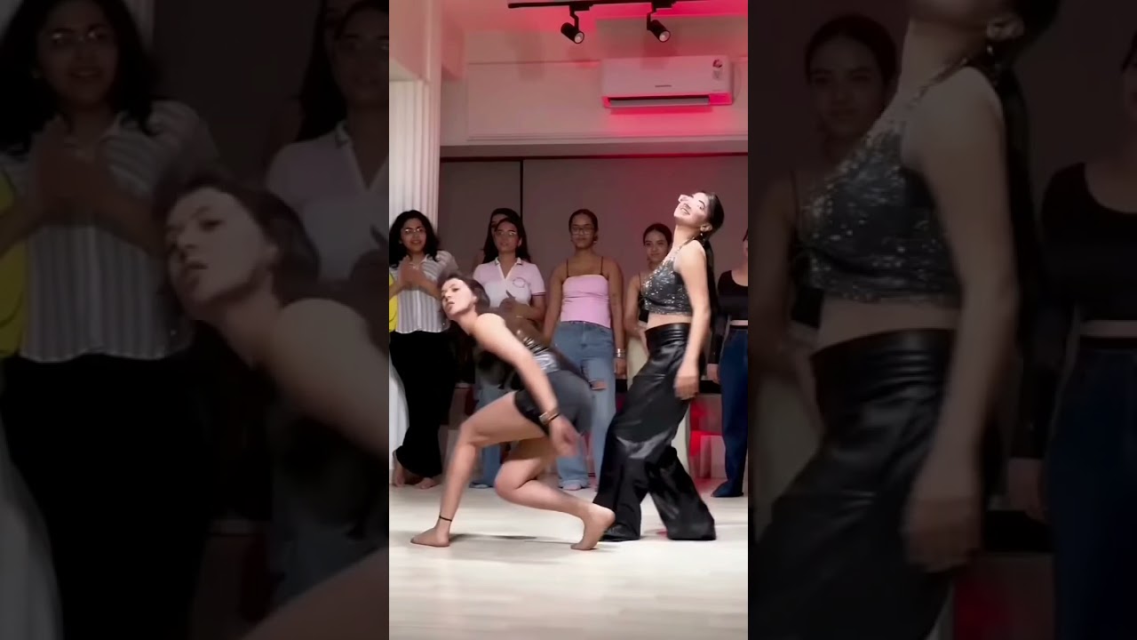 #dance #bollywood #dancechallenge #trendingshorts #leathertop #leatherpant #onepieceleatherlatex