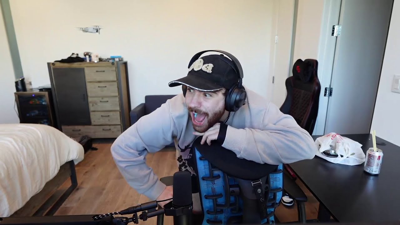 1v1ing a drone (ft dream and george) Sapnap Kick VOD (10/02/23)