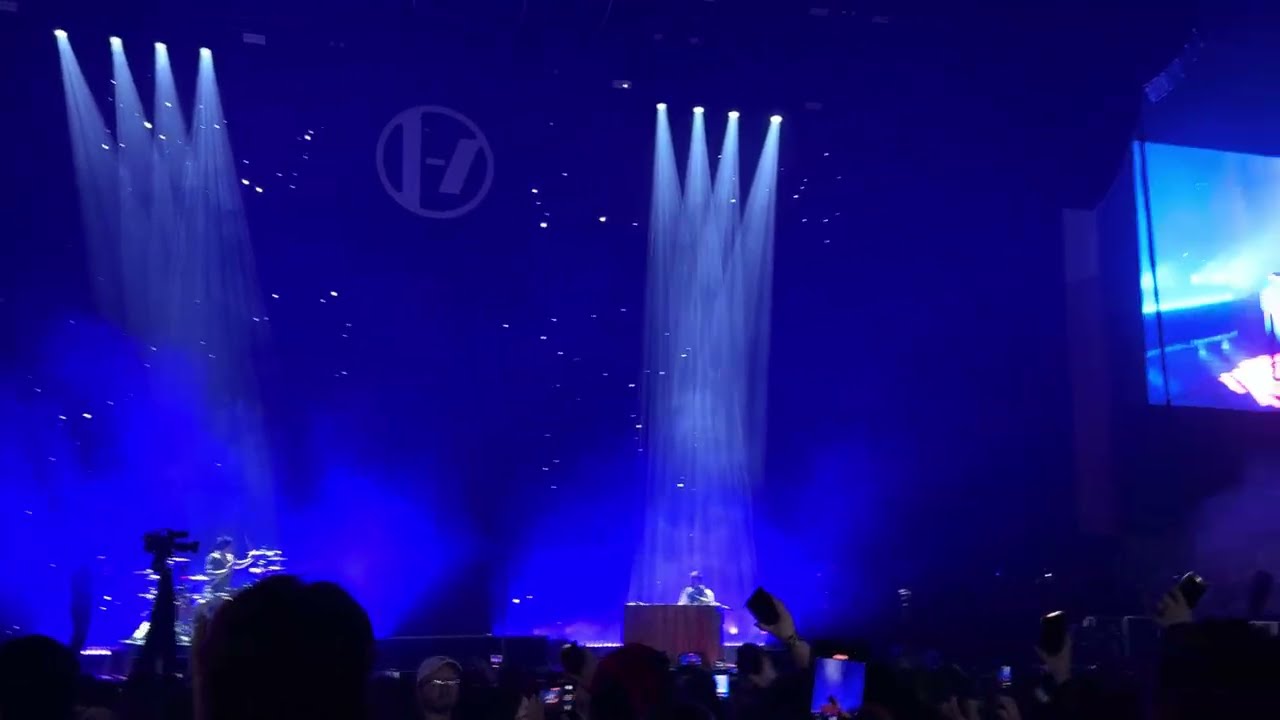 Twenty One Pilots - The Line (Live in Hartford, 9-30-25) (FULL SHOW PART 13) (4K HDR, HQ AUDIO)