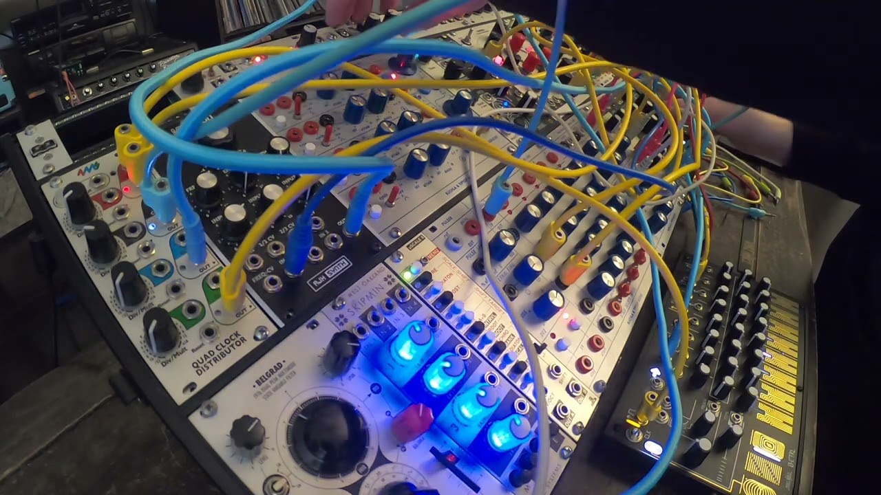 Modular Vs Sun Ra