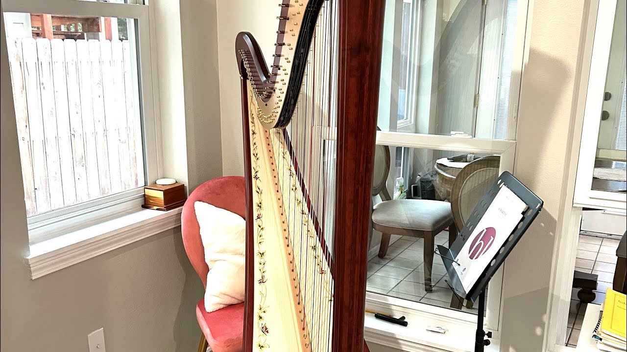 MY PEDAL HARP IS HERE!
