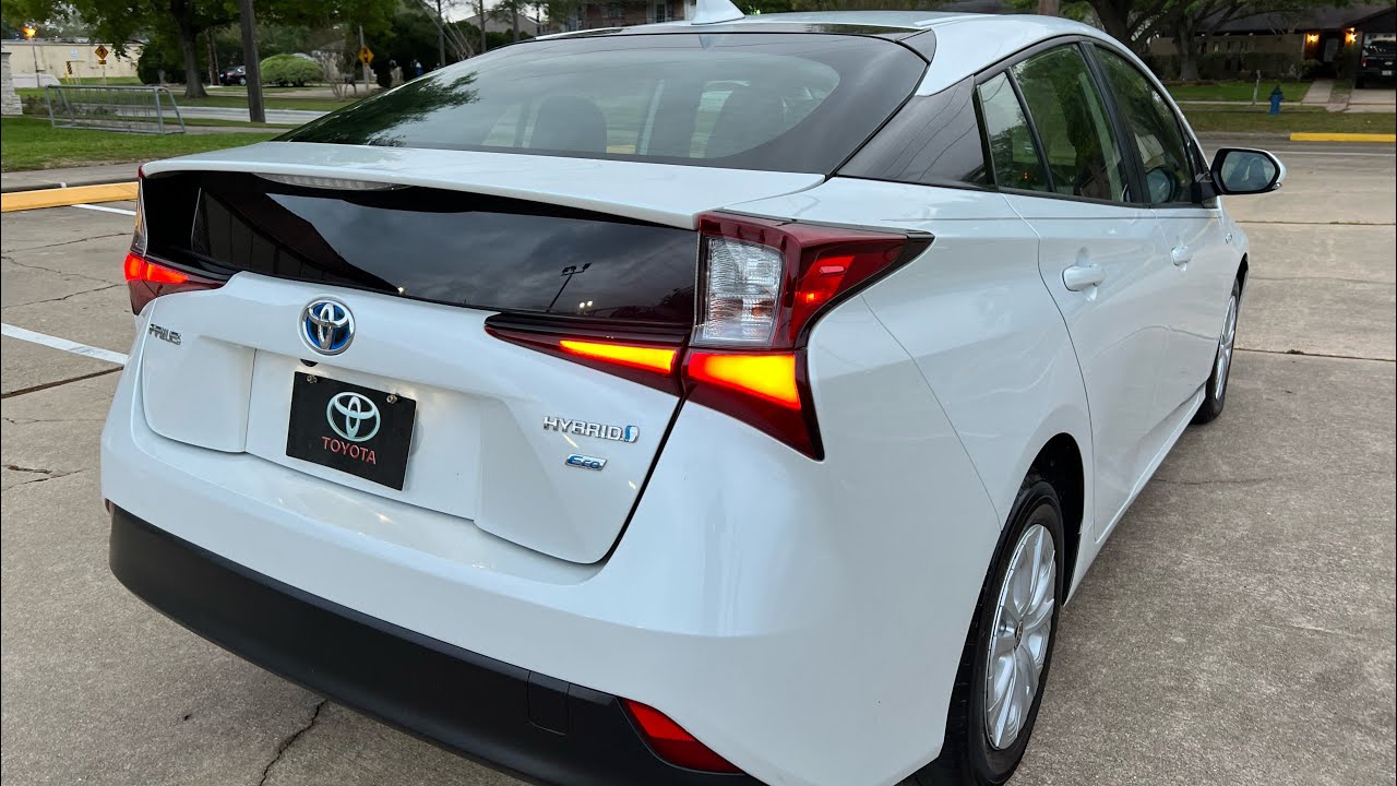 Test Drive - 2021 Toyota Prius Eco