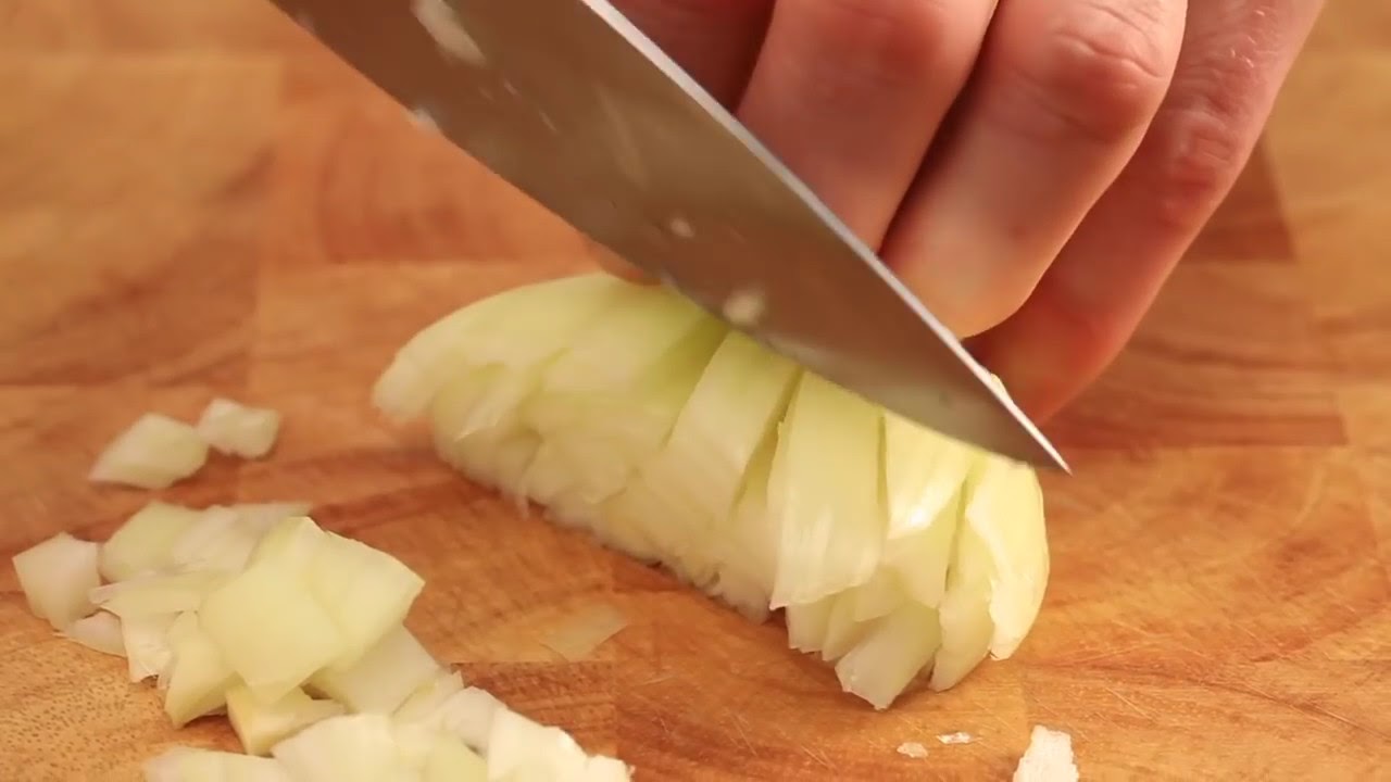 Ui snijden en snipperen - #recept #Allerhande