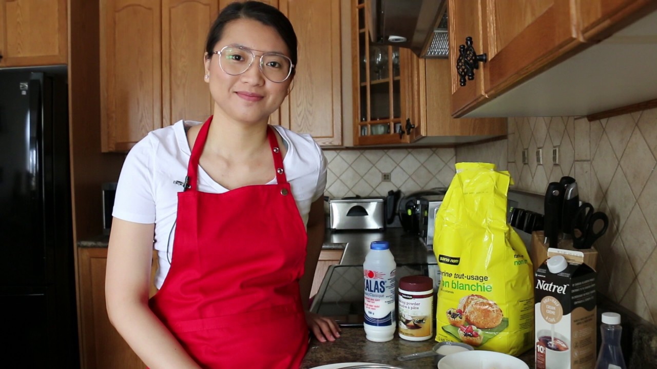របៀបធ្វើនំ cupcakes (ជា​ភាសាខ្មែរ) Cooking vlog #1